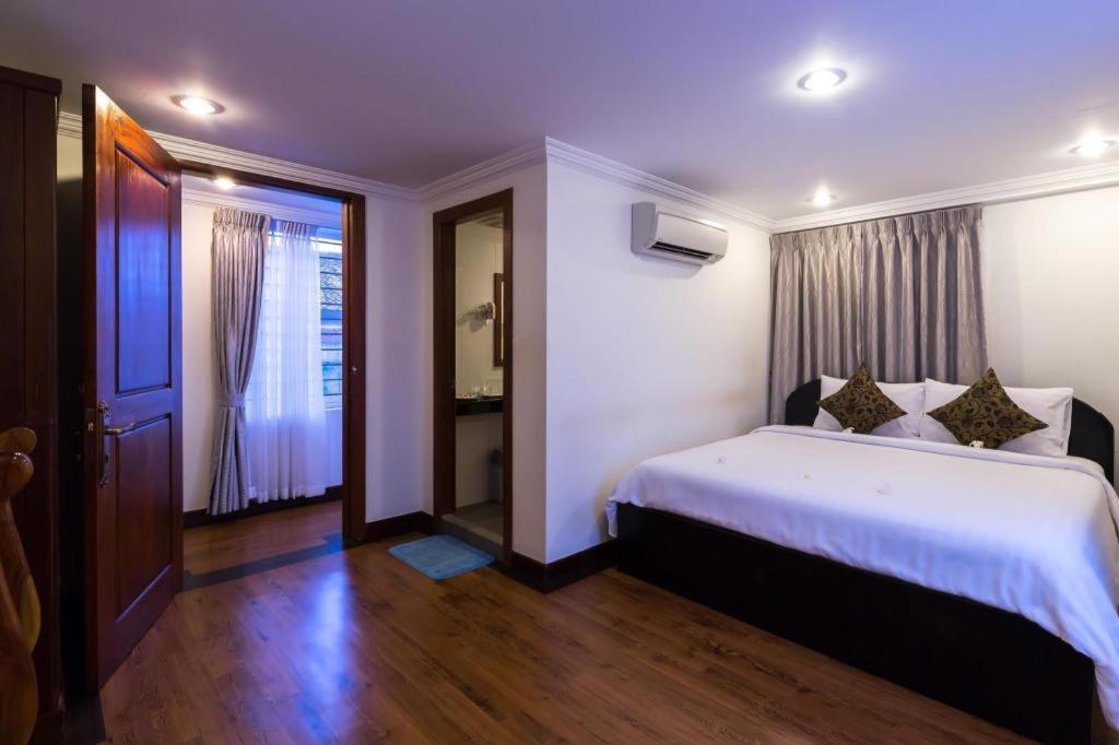 Angkor Ry Boutique Hotel Sziemreap Kültér fotó